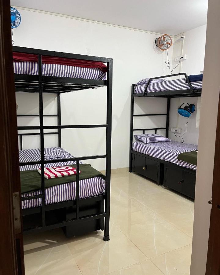 Bonds Hostel Candolim Exterior foto